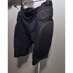 UFO Pantaloncino Protettivo MOTOCROSS SOFT con Protezioni Laterali colore Nero - immagine 3