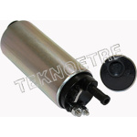 POMPA BENZINA E TRE BMW