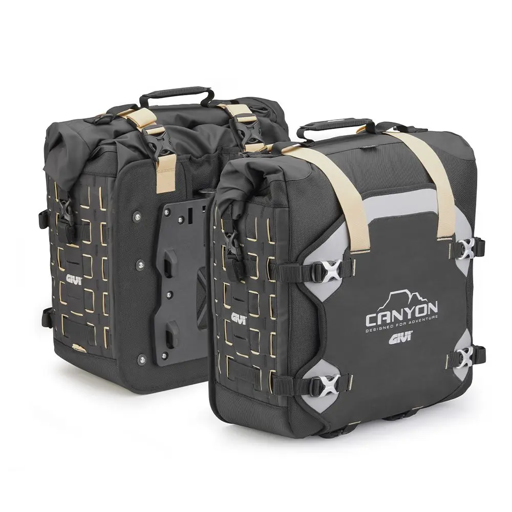 img_3529e4e438d82e165bf4487196d853d0.jpg GRT709B - GIVI COPPIA DI BORSE LATERALI WATERPROOF con sistema UNIFIT, 35+35 LITRI - immagine 1