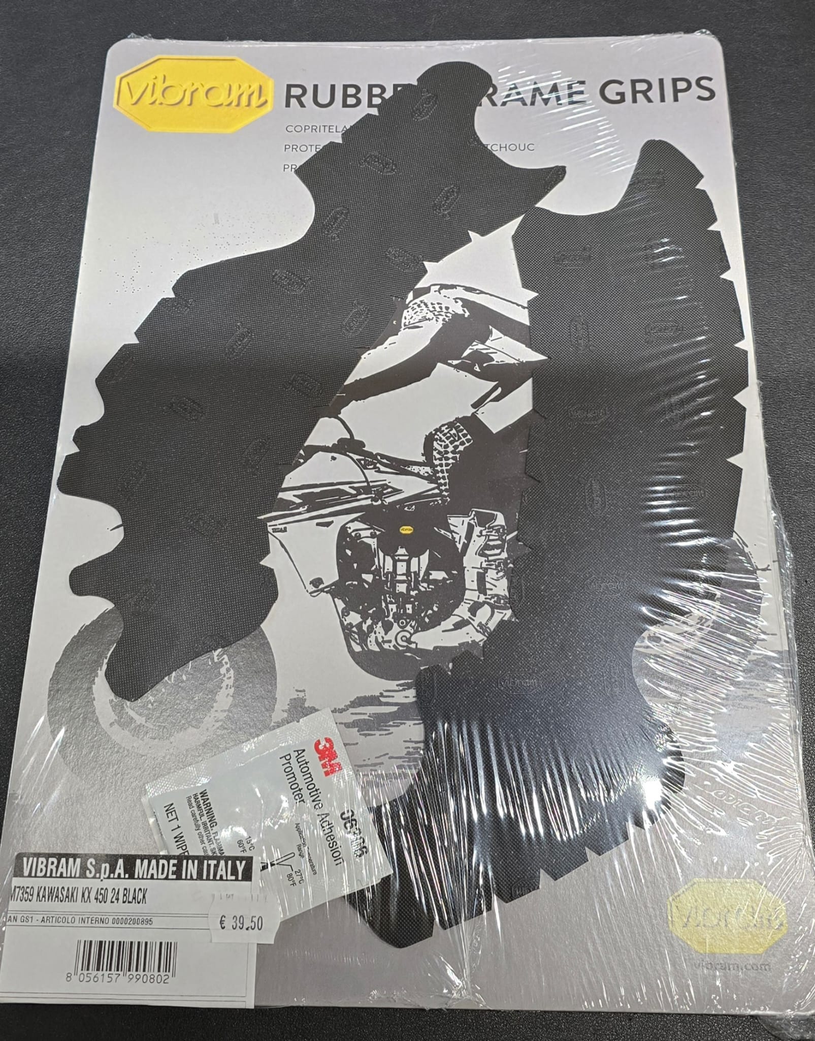 img_827666d5ca434f9760c8896e0386f02d.jpg PARATELAIO VIBRAM per KAWASAKI KX 250 F e KX 450 F 2024/2026 colore NERO - immagine 1