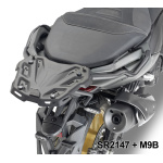 Attacco posteriore Givi SR2147 per Yamaha TMAX 560, specifico per bauletto Monokey o Monolock da abbinare alla piastra Monokey M5, M9A, M9B, M8A, M8B, o alla piastra Monolock M5M