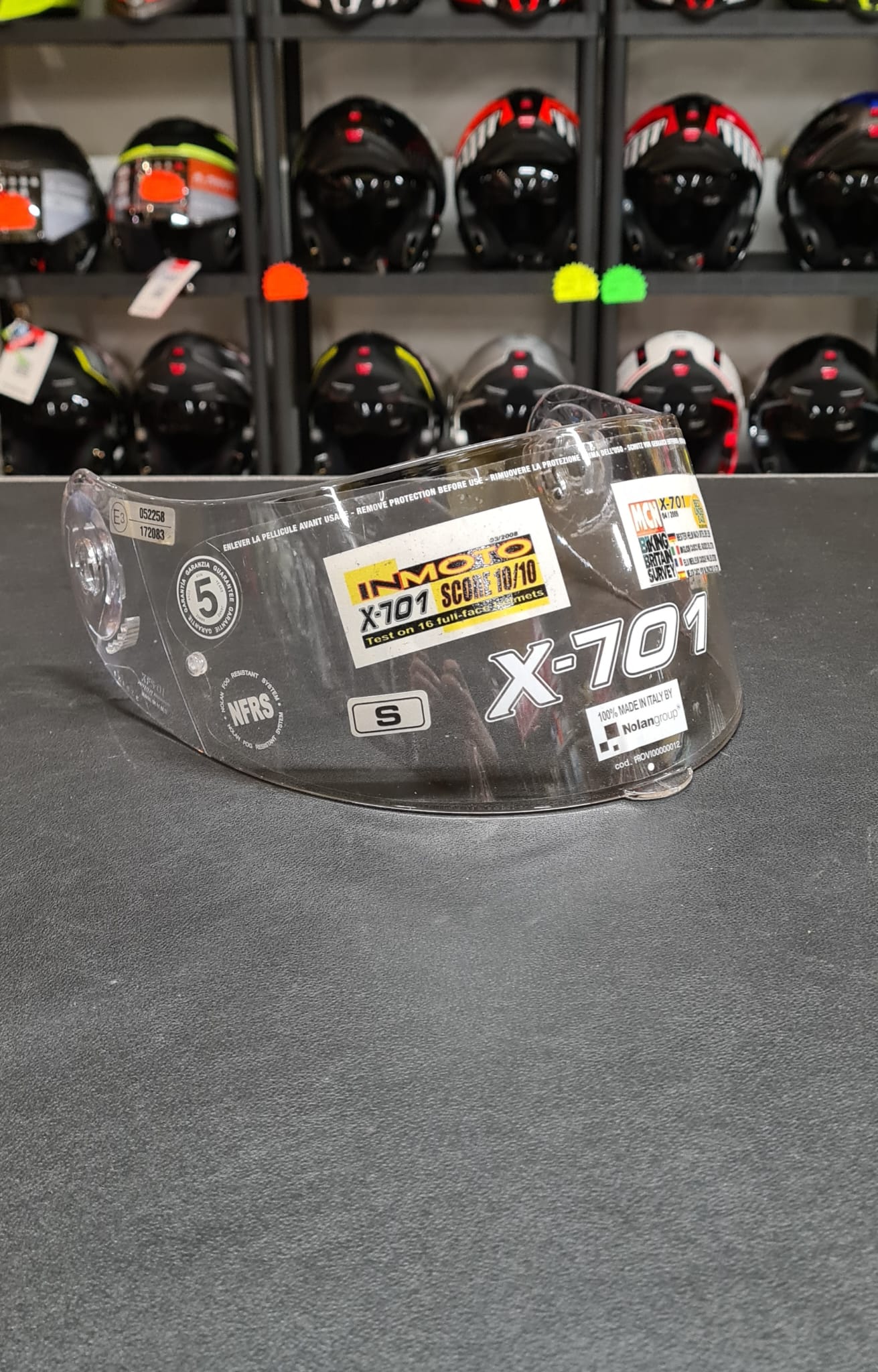 img_c3f40131dcbcde4830084de8989794a7.jpg VISIERA TRASPARENTE per X-Lite X-601/X-602/X-701 e NOLAN N94 - immagine 1