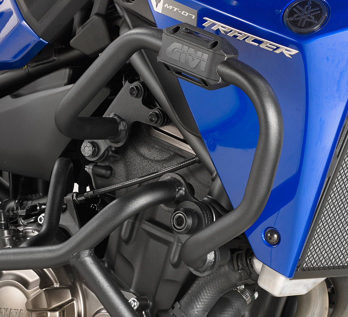 img_fbaa052fc699d64636e9d85cbdd718a4.jpg TNH2130 - Paramotore tubolare specifico / Radiatore GIVI per Yamaha Tracer 700 16-19, Protegge la Parte Alta a lati del radiatore, monta solo in abbinamento a TN2130 (non incluso) - immagine 1