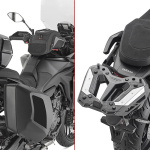 Attacco posteriore Givi SR2179 per YAMAHA TRACER 7 GT 2025-2026 specifico per bauletto MONOKEY® o MONOLOCK® da abbinare alla piastra MONOKEY® M5, M7, M8A, M8B, M10 o alla MONOLOCK® M5M