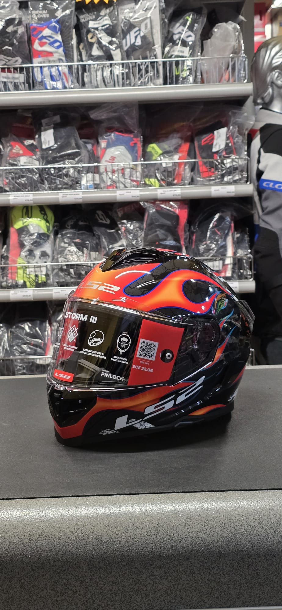 WhatsApp Image 2026-10-20 at 15.07.21 (2) CASCO LS2 FF818 STORM III col. FLAMES ECE 22.06 - immagine 1